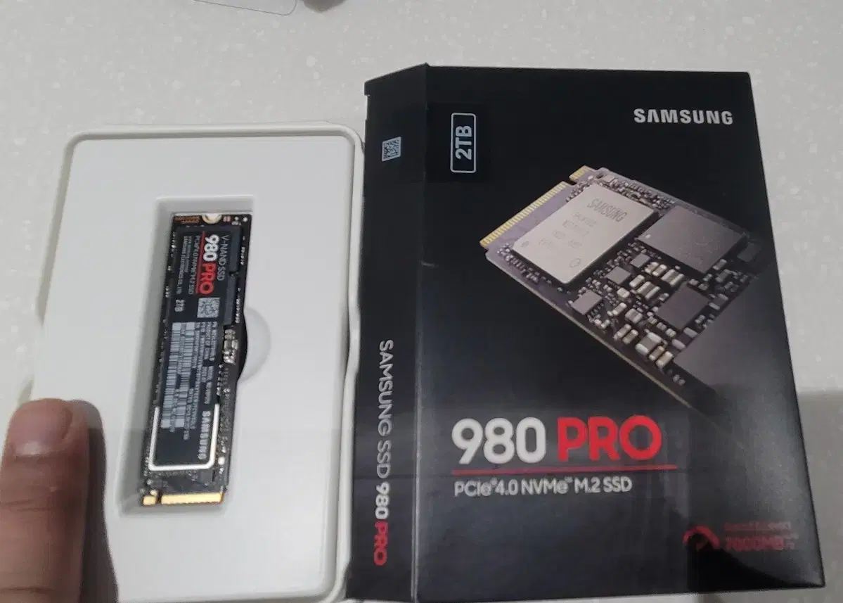 삼성 980 PRO NVMe 2TB 팝니다.